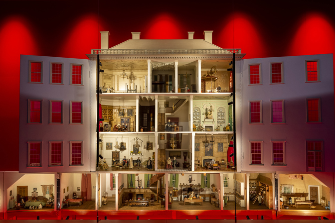 Pendle Hall dolls' house