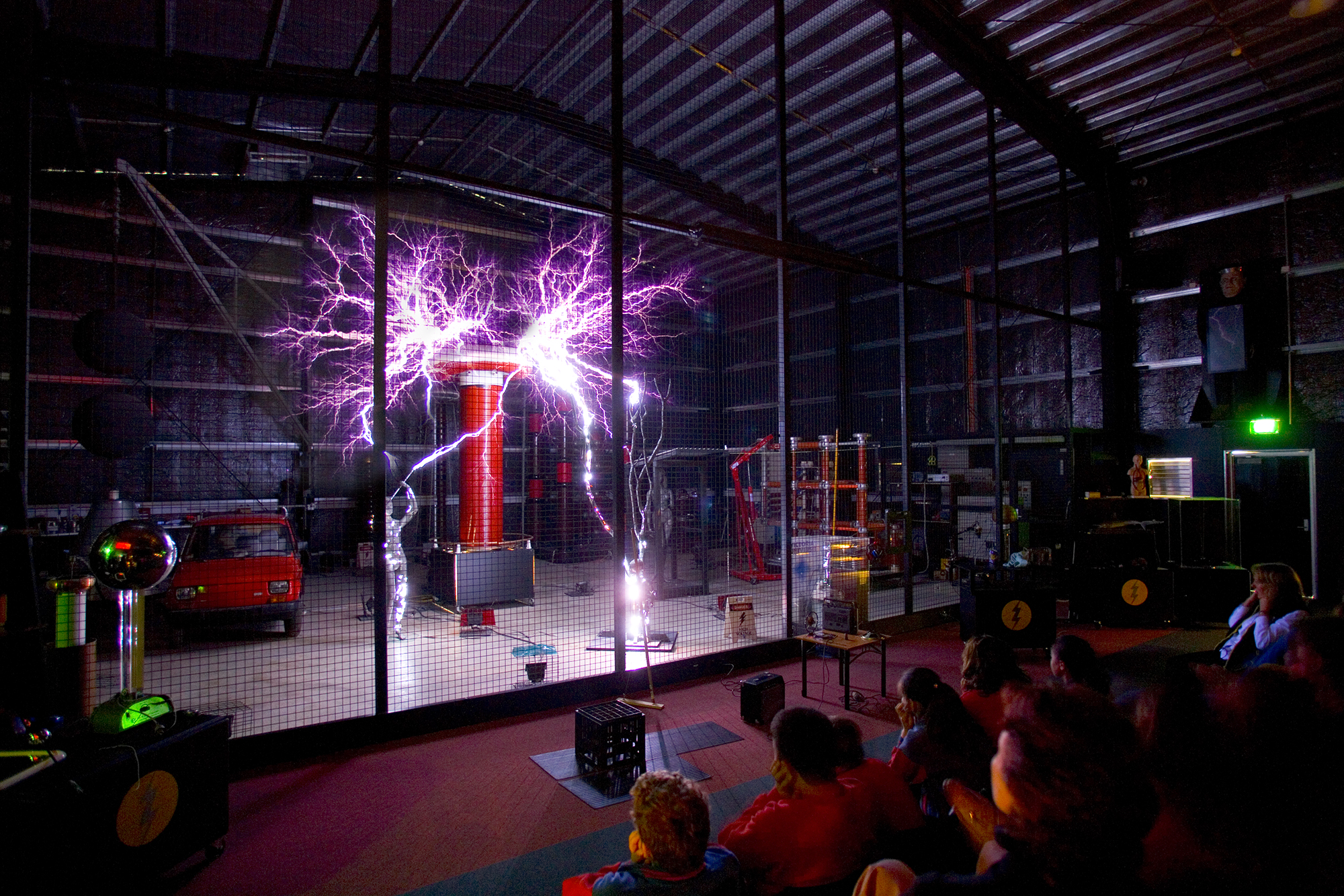 Scienceworks Lightning Room demonstration with young audience.