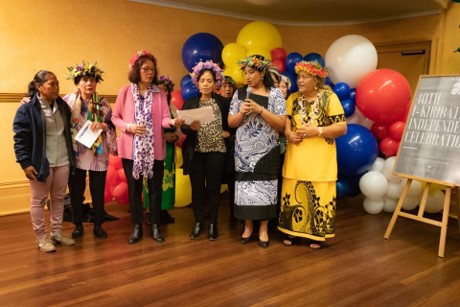 Group of people give a presentation