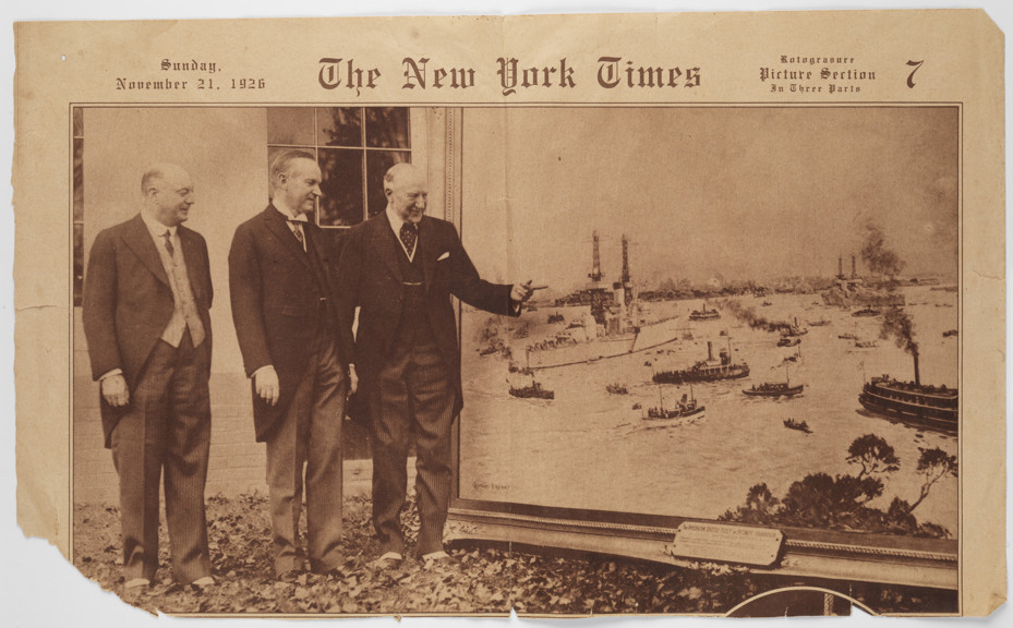 New York Times clipping dated 21 November 1926. It shows Edgar Rouse at the presentation of a large painting titled 'The American Battle Fleet at Sydney Harbour' by Charles Bryant.