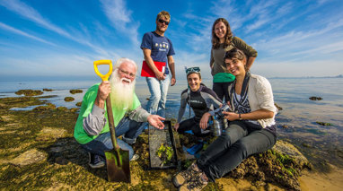 Neil Blake OAM and the EcoCentre team