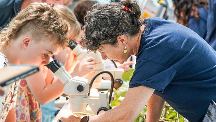 Students and teachers helping wildlife and learning about science