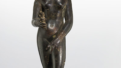 Small bronze statue of the goddess Venus.